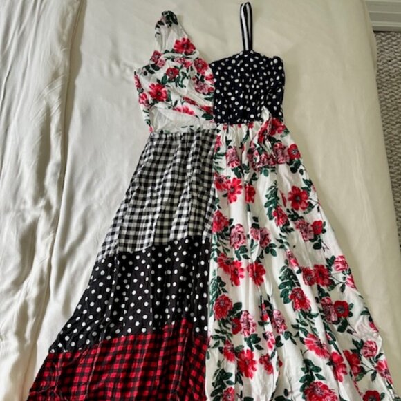 O NOT 1 Dress - Picture 1 of 7